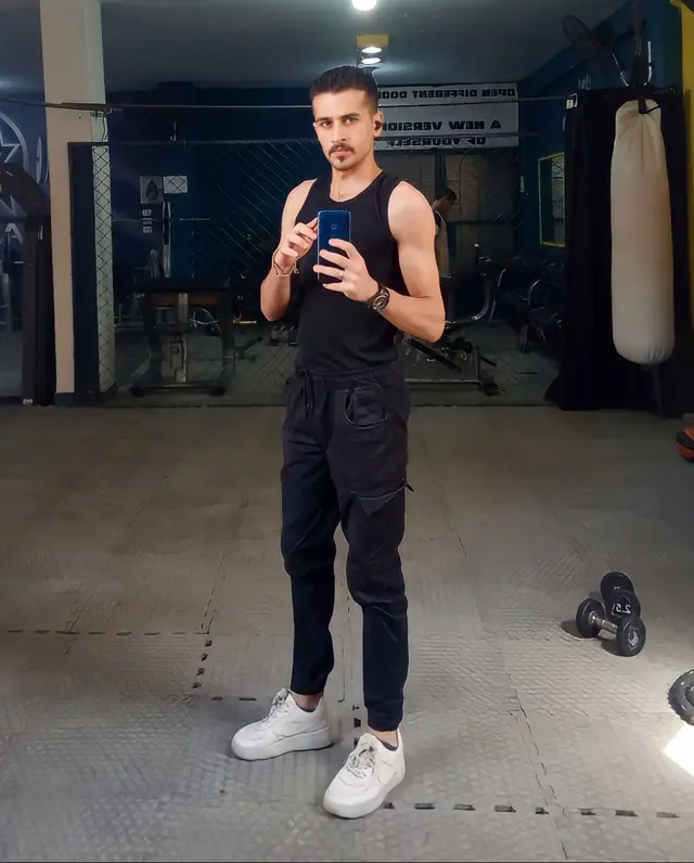 #fouryo #tiktokviral #follow #CapCut 