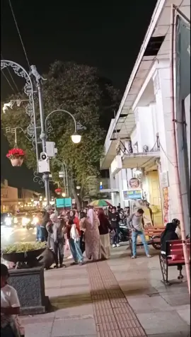 #fyp 😃mau ke Bandung lagi  enakeun banget 😄nongkrong malem2 di bandung semoga ada rezeki maen kesana lagi #fyp #foryoupage #masjidrayabandung🕌#bragabandung 