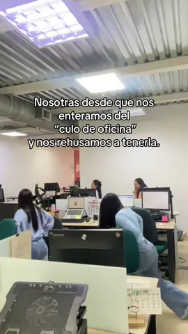 Nos negamos rotundamente 🤣😂 #oficinatiktok #nalgadeoficina #enlaoficina #humortiktok #humoroficina #oficina #fypシ゚ 