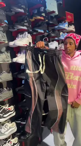 Outfit of the day🔥 📍22 Mazoria next to Elshaday Hotel Kidest Mall 1st Floor shop no. 10A ☎️ 097 600 2745 #habeshakicks #igshoes #kicks #streetwear #ethiopianfashion #drip #style #addisababa