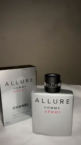 Chanel Allure Homme Sport Eau de Toilette (100 ml) 🚀 Освежаващ и мъжки аромат – идеален за активни, самоуверени мъже. 🍊 Ярък мандарин и морски свежест в началото, с пикантни нотки и топла чувствена база от тонка и муск. 🌐 Отличен баланс между спортен дух и елегантност – за спорт, бизнес, вечерна разходка. #foruyou #xyzabc #viralllllll #perfumetiktok #fyy #foryoupagе #chanel #male #fyppp 