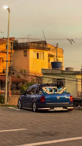 Aquele de fim de tarde 🇧🇷 . . . . . . . . #saveirorebaixada #madeinfavela🇧🇷 #saveirobrasiloficial #rebaixados #carrobaixonaoecrime #volkswagen 
