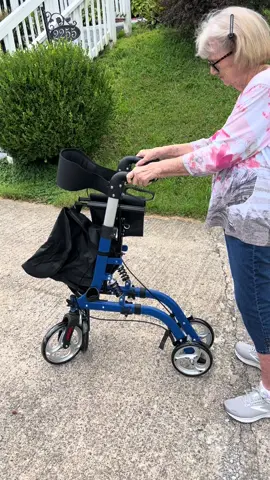 #walkerwithseat #mobilitysupport #caregiverfinds #caregiver 