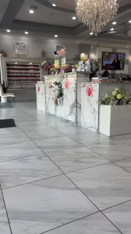 Nơi tôi làm việc hôm nay đều hiu quá ☺️😜#nguoiviettaimy🇻🇳🇺🇸 #cuôcsongomy🇺🇸 #saigon 