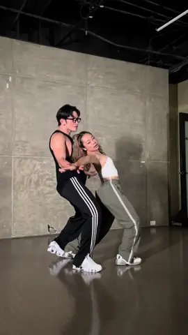 QUESTIONS choreo by Coach @marcdevonnn on IG 💟 Thanks Coach Dev for dancing witth meee sorry na po agad sa pa blooper 😭✋🏼  thanks to those who filmed me!! 🥹🙏🏼 @Trish 