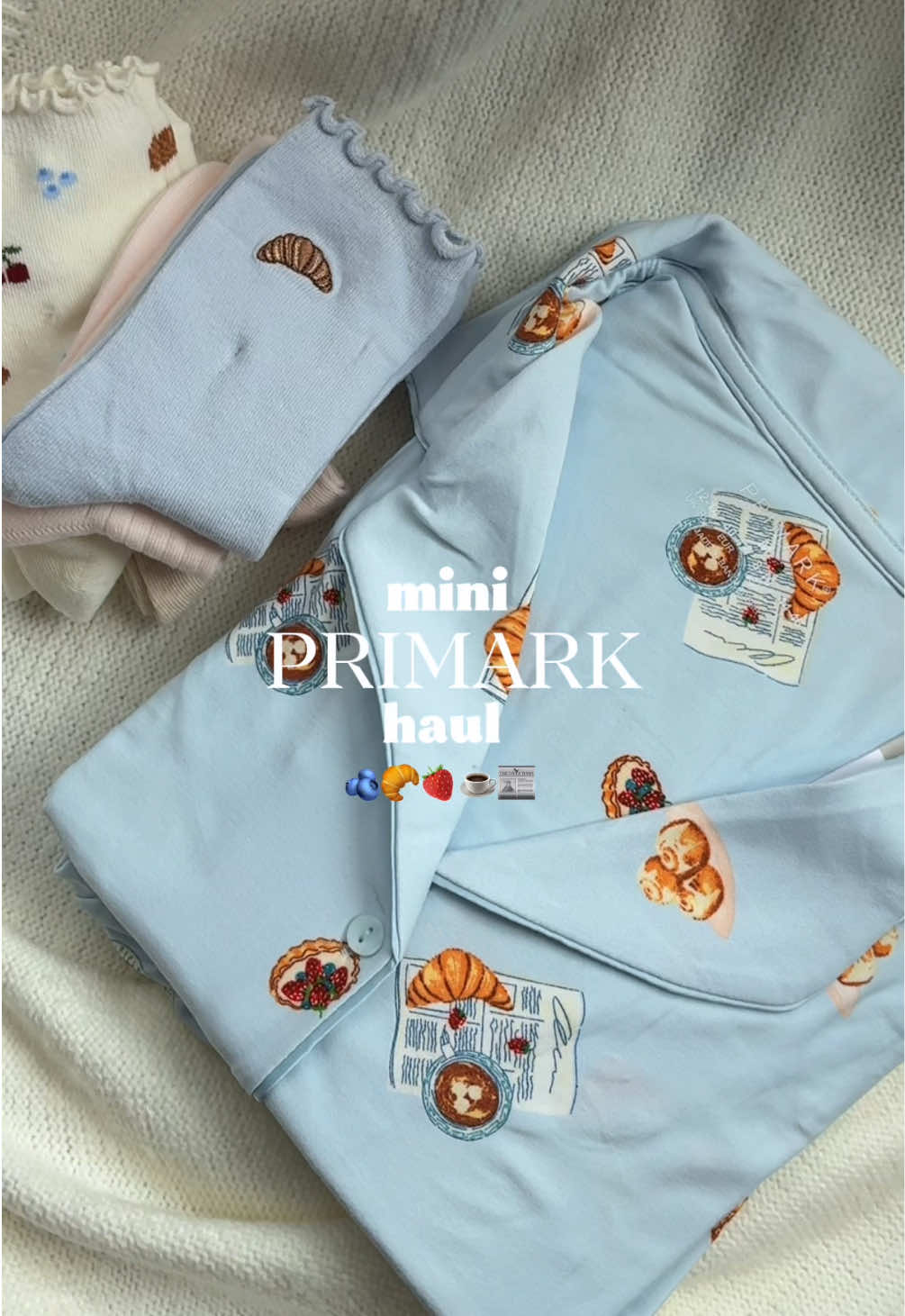 Got my hands on the viral primark breakfast pyjamas 🫐🥐🍓☕️ #primark #primarkhaul #primarkpyjamas 