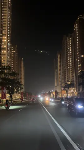 Vibes malem Cikarang emang secandu itu #meikarta #meikartacikarang #district #meikartacentralpark #cikarang #fyp 