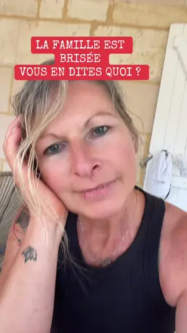 Je suis assez d’accord avec cette femme qui dit que depuis que la femme n’est plus au foyer les familles sont brisées.. les enfants vont mal ils n’ont plus de repère.. enfin c’est mon avis perso dites moi ce que vous pensez de cette vidéo. ? #femme #homme #enfant #foyer #parents #generation #for 