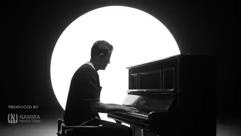 لما تسمع غنوة حلوه تلمسك تفتح حكايه ‏تفتكير احساس قلوبنا لما غنيتها معي  ‏طال غيابك#حمزه #نمره #حمزه_نمره #طال غيابك#2025 