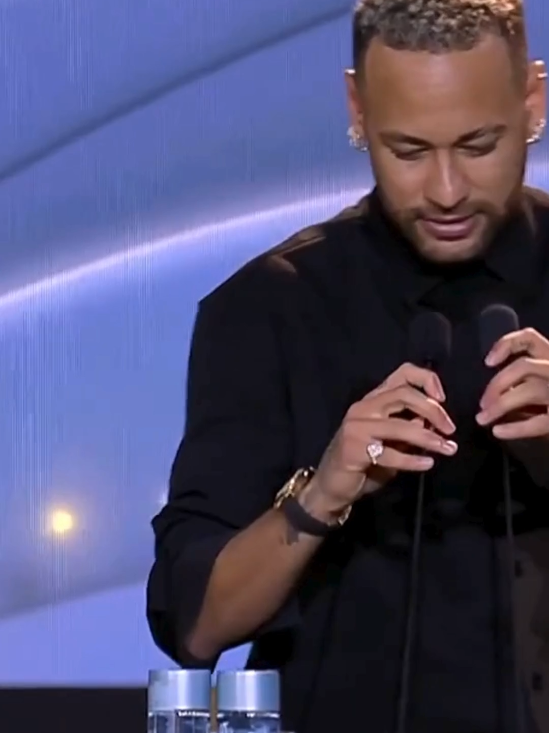 ✨ Neymar: A Legend Honoured ✨ Watching Neymar take centre stage at the 2024 Globe Soccer Awards was pure magic — the Brazilian superstar was honoured with the Player Career Award last December, joining legends such as Rio Ferdinand and Thibaut Courtois. Neymar has indelibly carved his name into football history — and his story isn’t over yet! 🇧🇷👑 What is your favourite Neymar moment of all time? #neymar #globesoccer