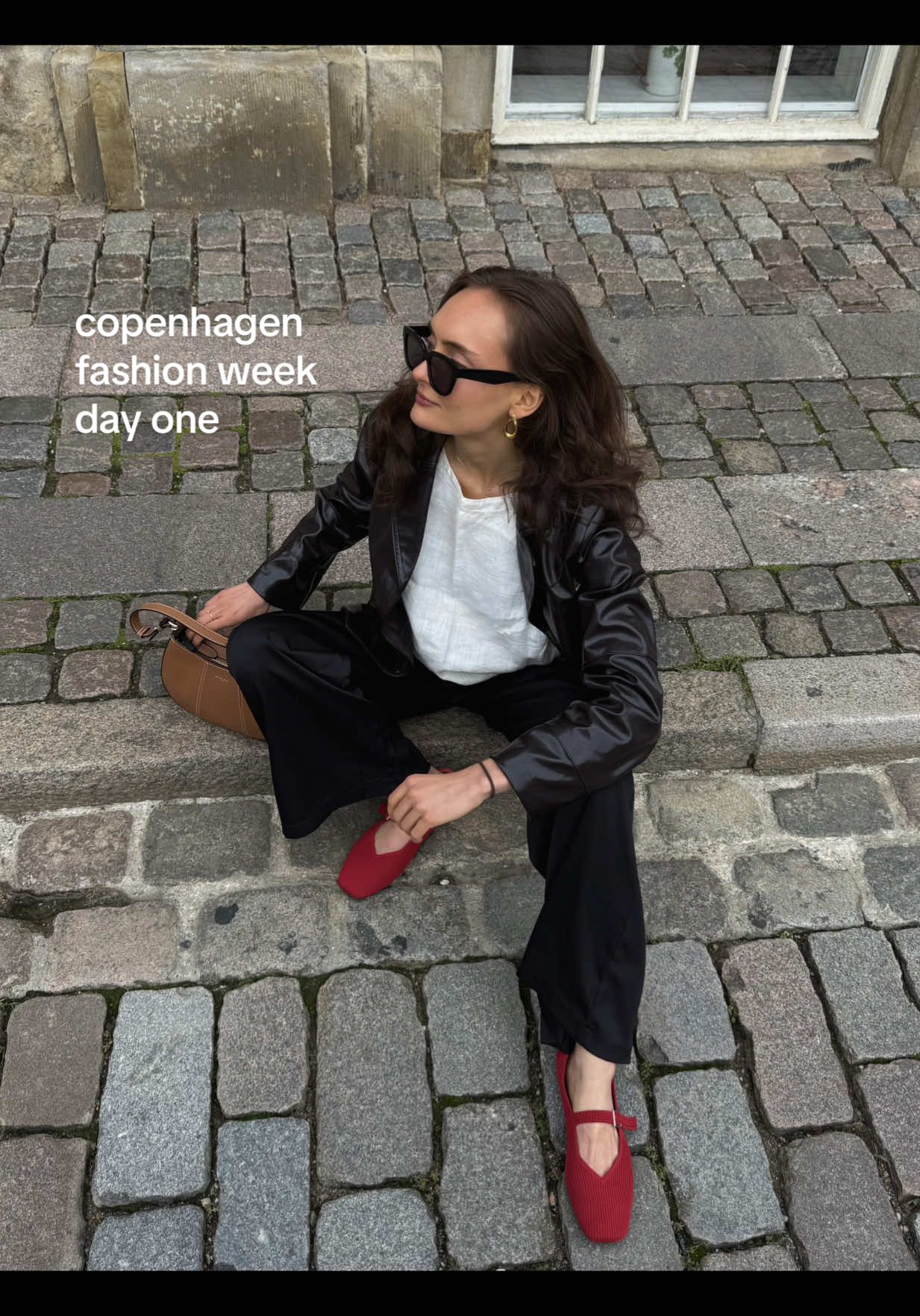 Day one in copenhagen and day one of fashion week. No sleep but this is what we’re here for 💪@Maria Jønsson @OpéraSPORT @STELLA NOVA @Sézane @amourlinen #copenhagen #copenhagenfashionweek #cphfw #copenhagenstyle #scandistyle #scandiinspo #fashionweek 