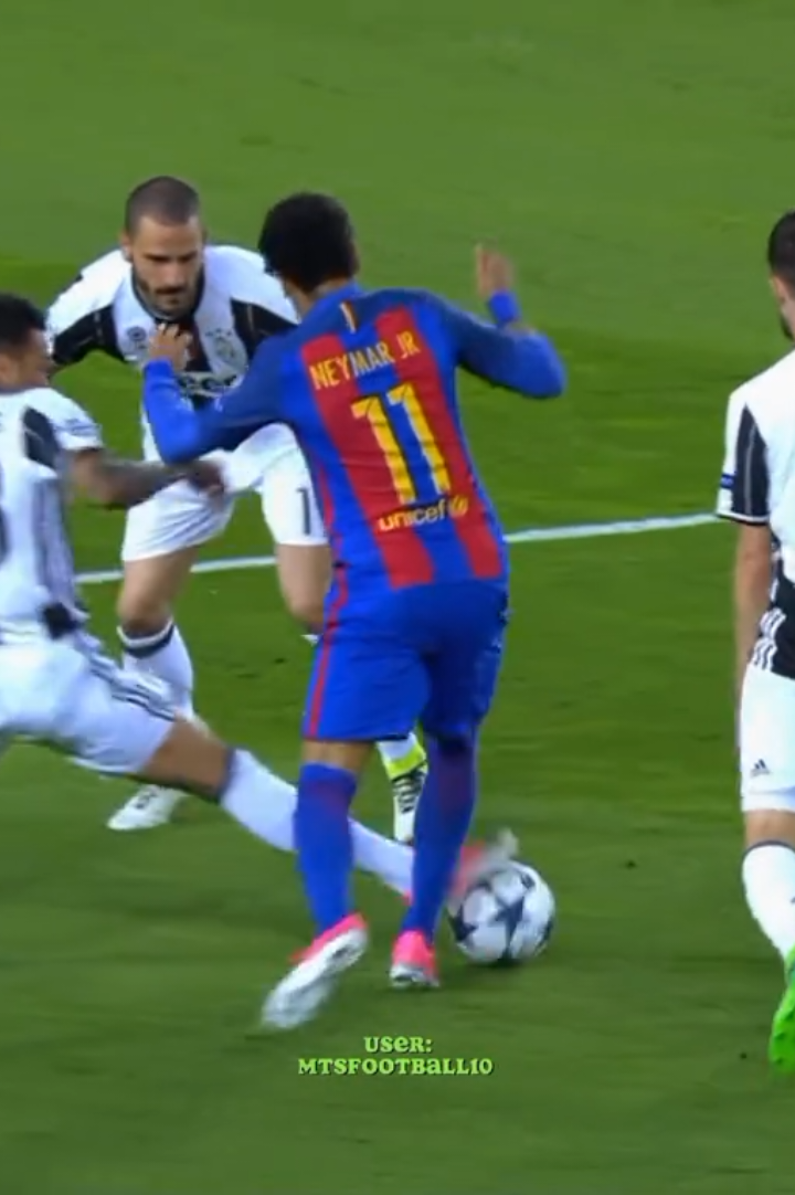 Neymar vs Juventus 2017 #neymar #skills #skillsneymar #mtsfootball10 #viral 