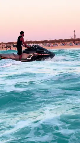 #اساحل_اشمالي #cap #Eslam #مدرب #بحري #امواج #سيشل #جيت_سكي #تيوب_سبيد🏁 #اكسبلور 