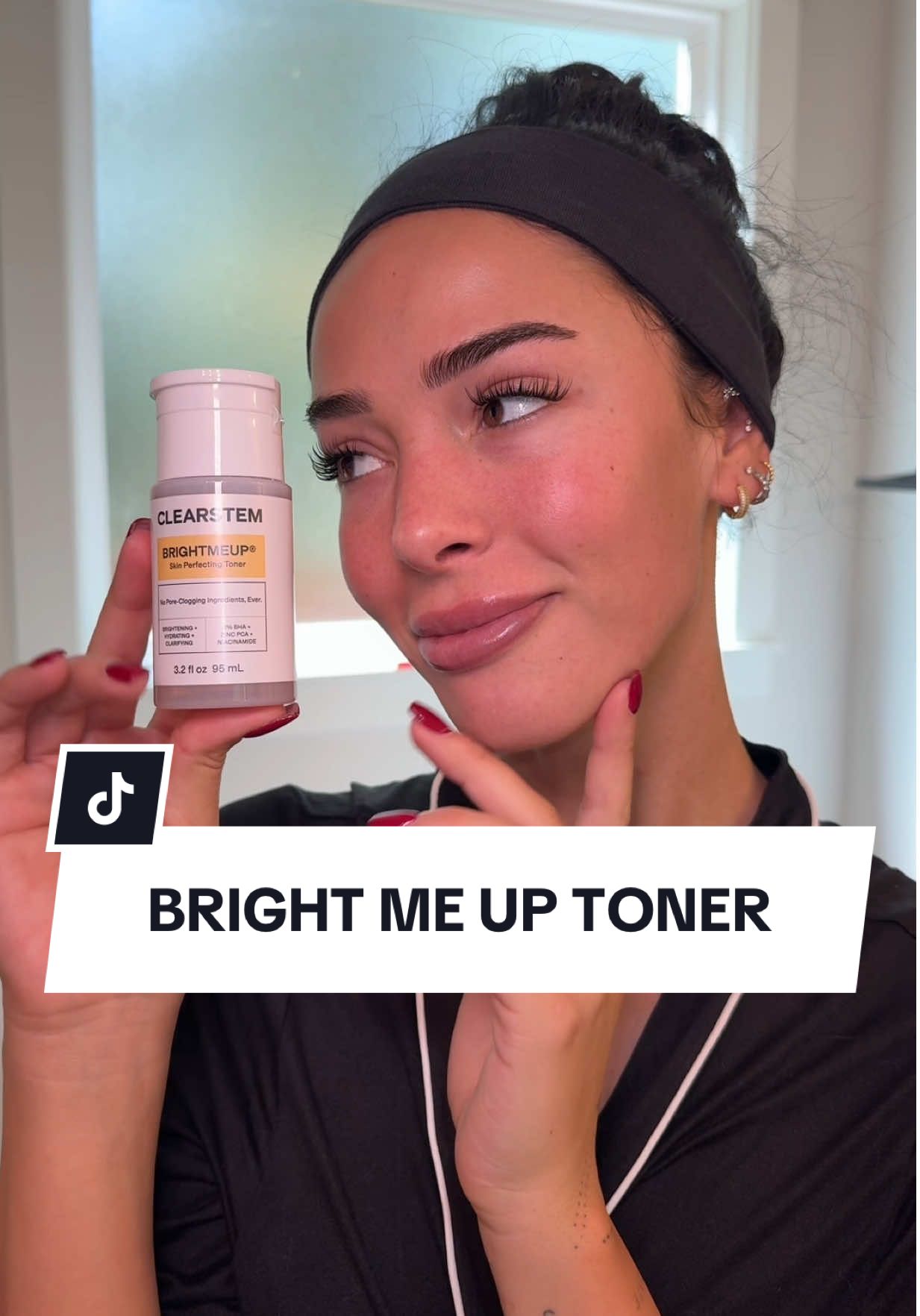 My skin has been loving this lately — it’s the easiest step in my routine but makes such a big difference 💛 @CLEARSTEM Skincare #ATonerYouCantSkip #ATonerYouCantSkip #BrightMeUpToner #CLEARSTEM #GlowySkinRoutine #BarrierFriendly #SkinCareThatWorks #TikTokMadeMeBuyIt #ClearSkinJourney #SkinCareObsessed #GlowUpSkin