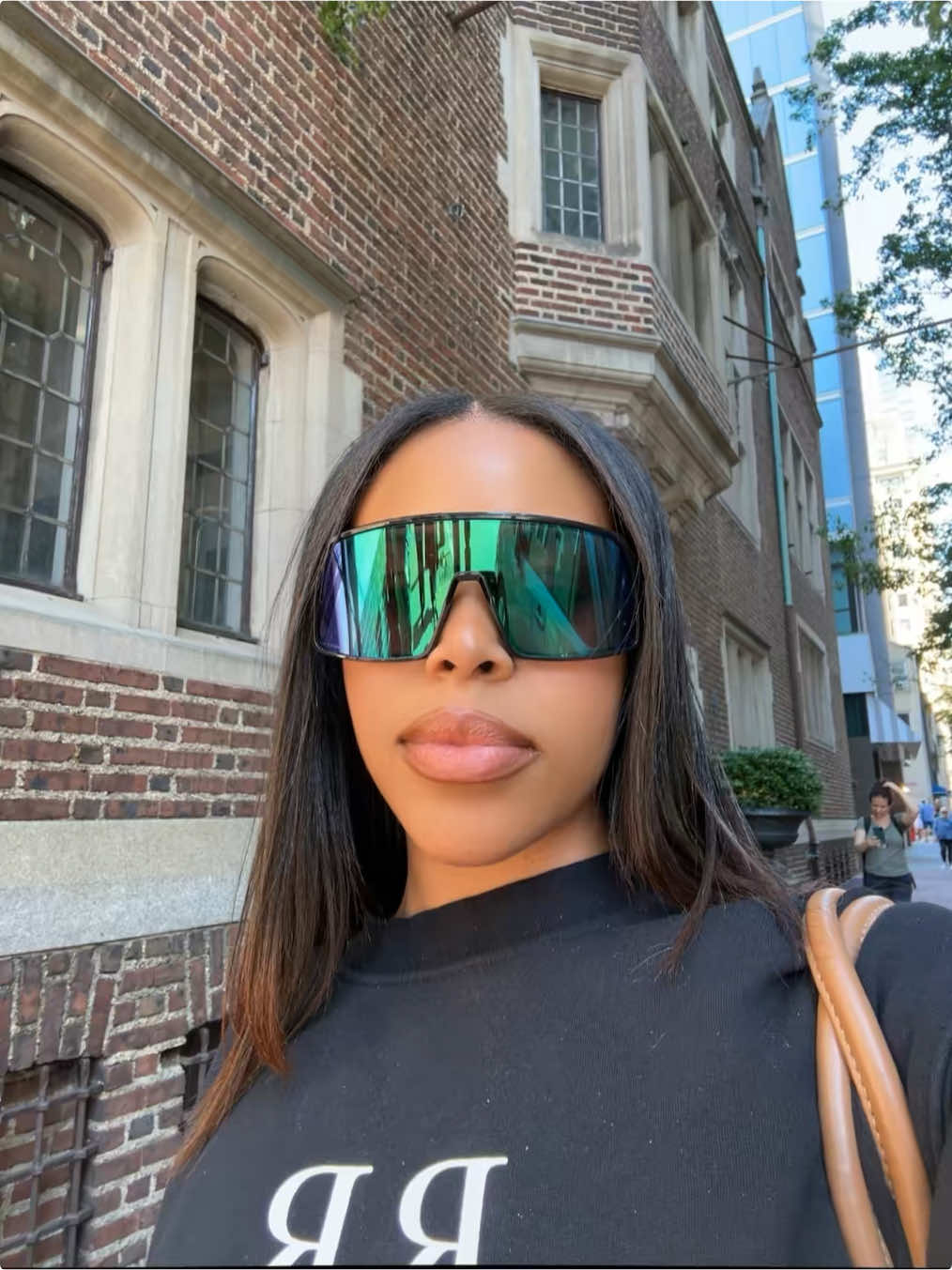 Idc if you don’t like my growth I’m going to keep GLOWING!  I teach women how to own their glow up & mentor them virtually on how to elevate even when others don’t want to see you win.  You can use the link in my bio for just $24 or two payments of $13 one time fee!  