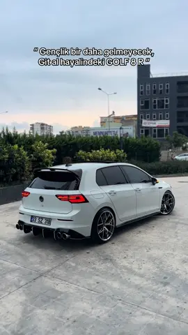SİZCE GOLF 8 R 3 MİLYON EDER Mİ ? 😅 #keşfeteçık #mersinnn #adana01 #trendchallenge #slomochallenge 