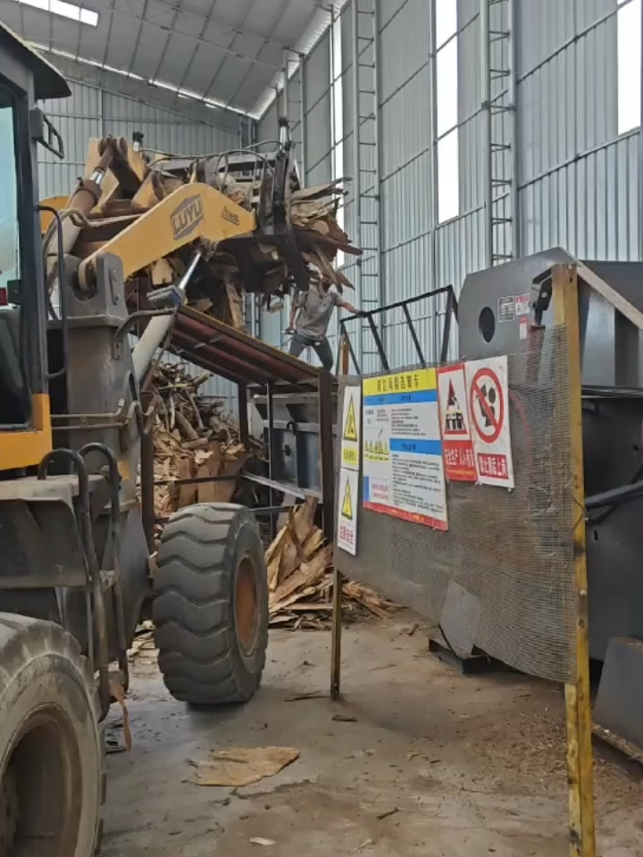 🚨 Punya rencana bangun pabrik bio mass / wood pellet? Tenang, gue bisa bantu dari A sampai Z! ✅ Mulai dari kapasitas kecil 1 ton/hari sampai 12 ton/hari ke atas ✅ Konsultasi pemilihan mesin (ring die / flat die) ✅ Bantu layout pabrik & rekomendasi instalasi ✅ Bisa bantu impor dari pabrik China langsung ✅ Harga langsung dari pabrik — bukan calo! Mau bikin pabrik pellet dari limbah serbuk kayu, sekam, batang jagung, atau sisa pertanian lainnya? Langsung aja DM, kita bahas kebutuhan kamu! 💬 #mesinpellet #biomassindonesia #woodpellet #pabrikpellet #bioenergi #pelletmachine #produksiindonesia #investasipabrik #indonesiagreenenergy #mesinindustri #usahakayu #limbahjadiuang #tokomesin