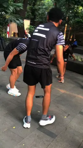 Saturday Miles EzRunnn Recapp!  Letssgooo join to run club!  caranya follow ig kita @pacerunningclb dan klik link di bio ig !! lalu join grup wassappppp #binsikbareng #pelarikalcer #pelarikonten #runtok #runclub #Running #bogorberlari #laribareng #infolari #runningclubbogor 