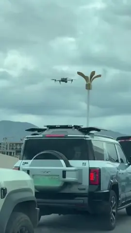 #leopard8 #voituredufutur #SUVhybride #dronecar #technologiechinoise #futuriste #tiktoksenegal 