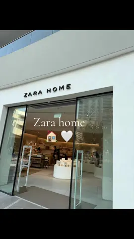 Omg this was my first time inside a Zara home and I was in love!!! Everything is beautiful 😍😫 @Zara Home Official #zarahome#zarahomedecor#homedecor#cozyhome#Home#decoration #earthyaesthetic #fyp#fypシ  #tijuana#parati  