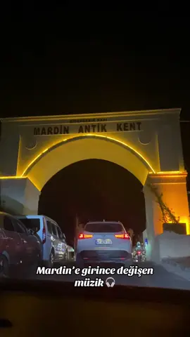 Mardin’e giriş 😍🎧🎤🌏 #mardin #mardingeceleri #edannblogu47 #polis #asker #doğugörevi #müzik #mardinkapı #keşfetteyizzz #tb 