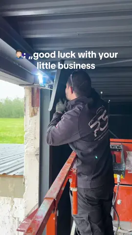 Let them talk🥱… #garage #shop #cartok #mechanic #carphotography #werkstatt 