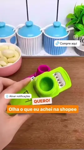 “Adeus cheiro nas mãos! 👋🧄” Cansada de ficar com cheiro de alho nas mãos? Esse mini ralador salva a sua cozinha e o seu tempo! ✨ Compacto, prático e super fácil de usar! 📦 Envio rápido e produto de qualidade! https://s.shopee.com.br/3Ax1Q9GhS9 #RaladorDeAlho #utilidadesdomesticas #dicadecozinha 