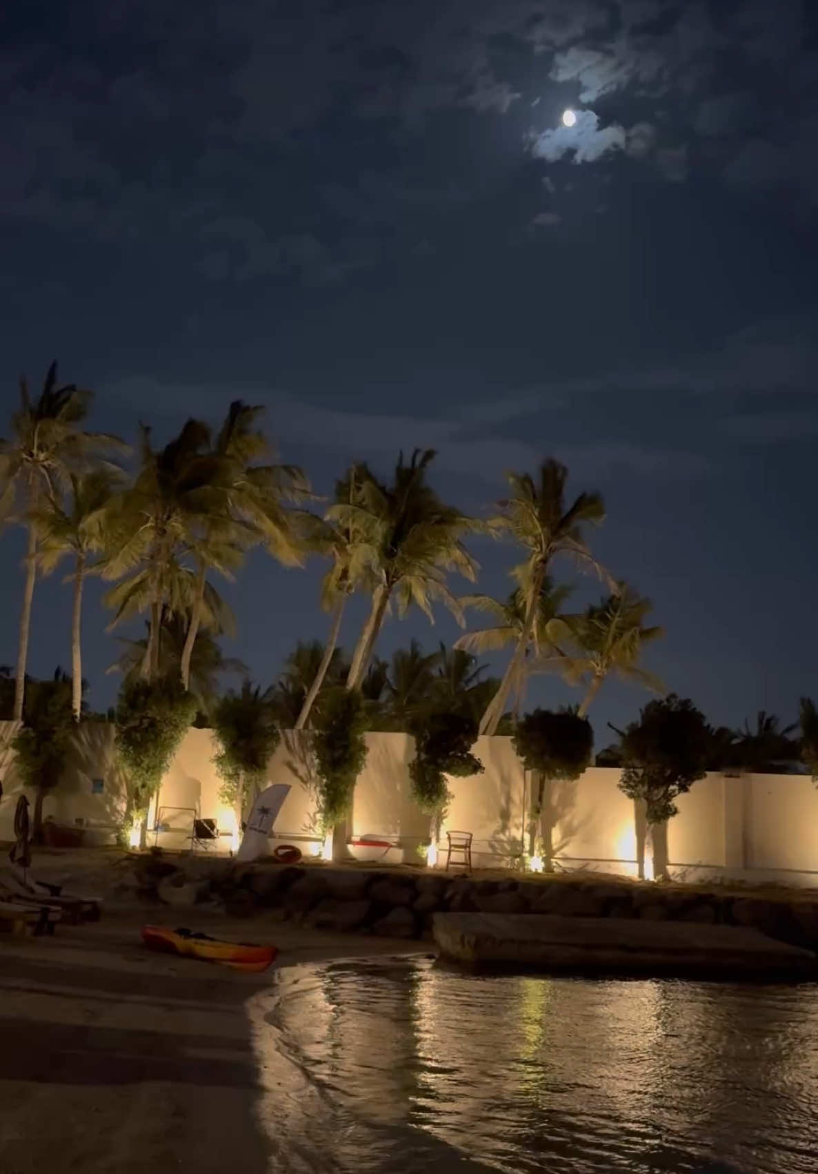 أجمل شاطئ في جدة 🥹 اسم المكان : سوق - في أبحر الشمالية الزمرد📍#شاطيء #جدة #اماكن_جدة 