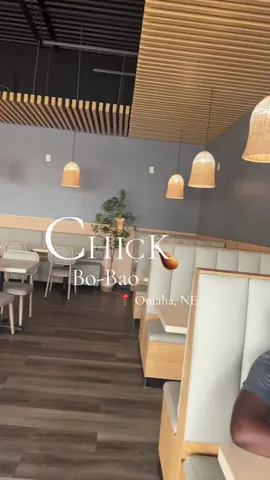 Hands down one of the best Korean fried chicken in town and that Berry Licious drink 10/10🥹 #bobatea #koreanfriedchicken #omaha #chickbobao 