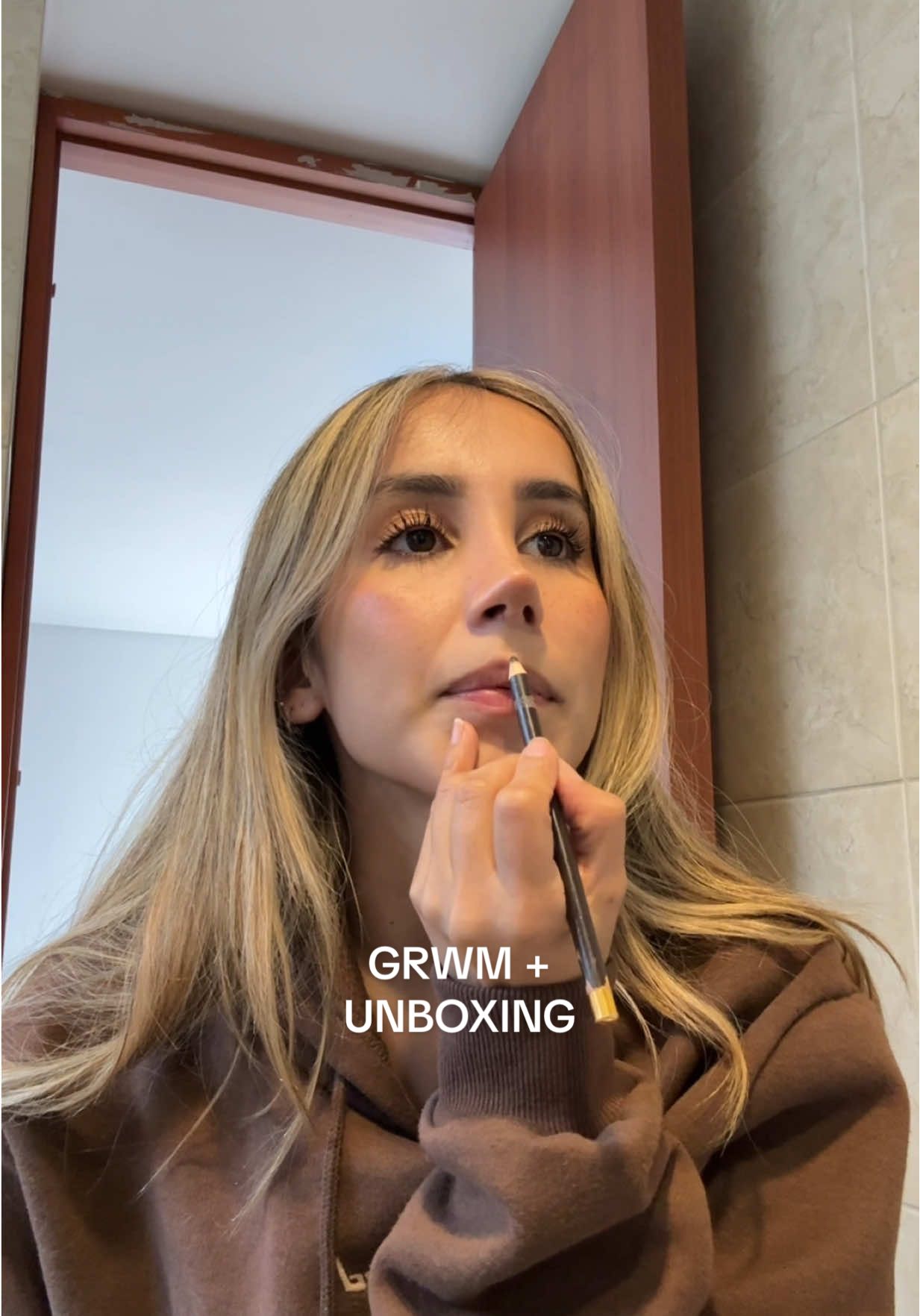 Unboxing in my latina accent
