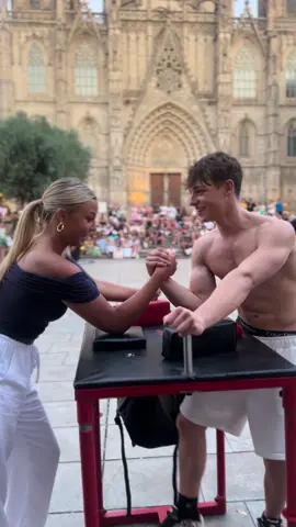 How Back to friends 😭 #amor #armwrestling #friend #relacion #triste #amezing #pulsos 