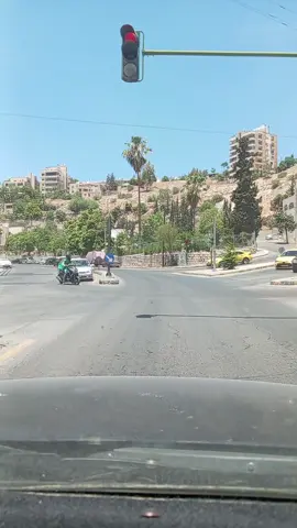 مين بعرف وين الإشارة؟ 😁 #عمان #الأردن #amman #jordan 