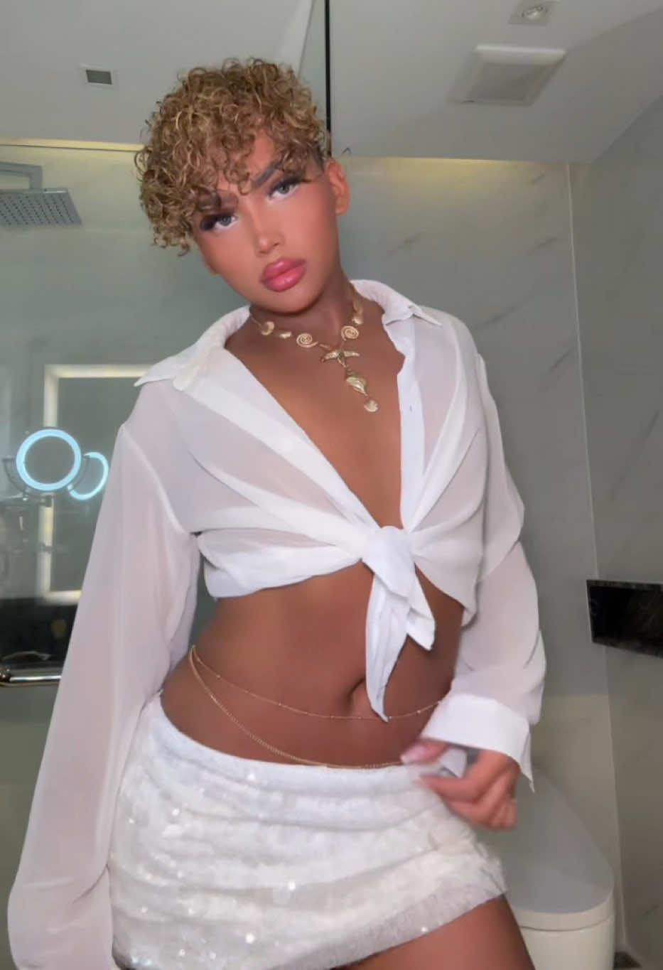 INSTA- @xxalfiefrancisxx 🤍  #nightout #fyp #foryou #femboy #viral #fyfyfyfy #holiday 