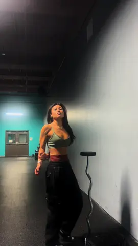 5’5 126lbs #gym #GymTok #gymmotivation #gymshark #lockedin #OOTD #summerlooks #fit #fitinspo #style #fyp #fypシ #fypシ゚viral #fypage #trend #fashion #athlete #gymgirl #gymrat #weightlifting #wlw #health #relatable #wellness 