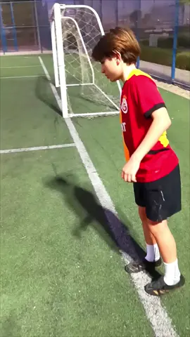 emre alwasl FC Dubai under 14player ..pre season session #dubai🇦🇪 #swahilitiktok #pwanikenya #fyp #viral #kenyantiktok🇰🇪 #mombasatiktokers #uae🇦🇪 #viral #football #coaching 