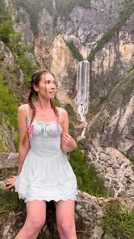 This waterfall flows like the silver hair of a sleeping goddess. And today I sit at her side🌊