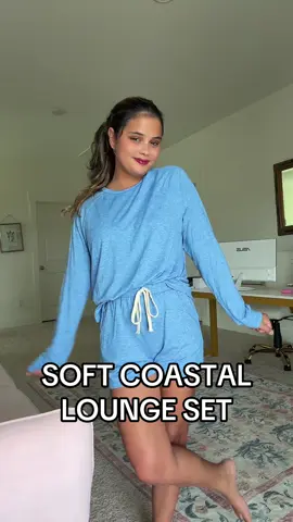 So cute and several color options! Size down if you want a more snug fit. #loungeset #cuteoutfits #falloutfits #coastalstyle #cozyoutfits #OOTD #casualfit #twopieceset #cutefit #casualoutfit #casual #cozyathome #fallfinds 