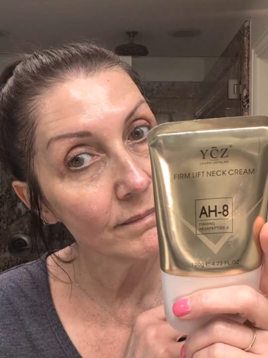 Some of the skin that ages you the most isn't on your face! #tiktokshopbacktoschool #neckcream #hexapeptide8 #firmingcream #neckroller @YCZ-YU 