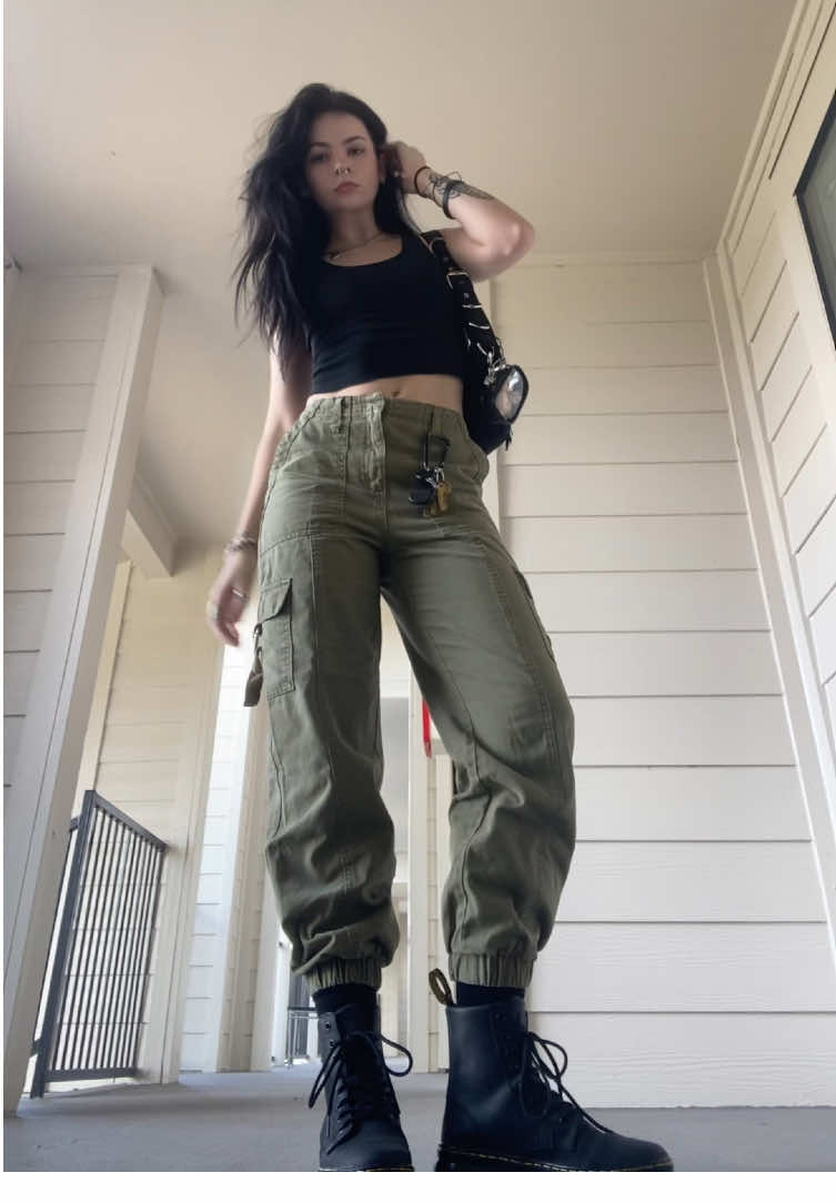 anotha work ootd #wlw #journeys 