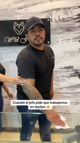 Trabajo en equipo jefe✌🏻🫣🤣 #humor #comedia #situacioneslaborales #humorlaboral #trabajoenequipo #trabajo #jefe #empresa #fyp #viral #tendencia 