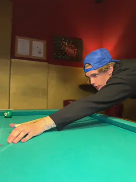 🎱