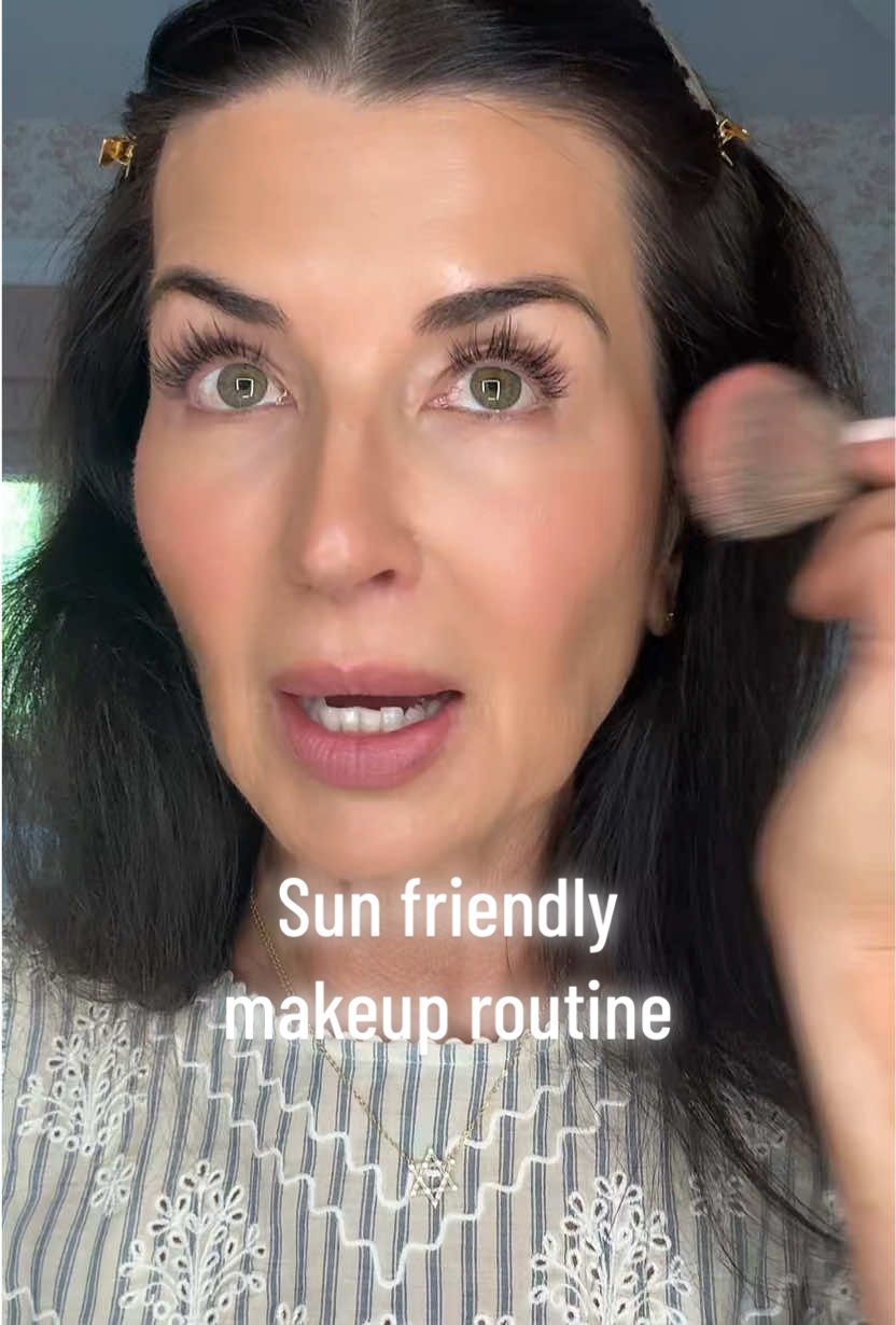 #tintedsunscreen #bronzemakeuplook #makeupover50 #5minutemakeup 