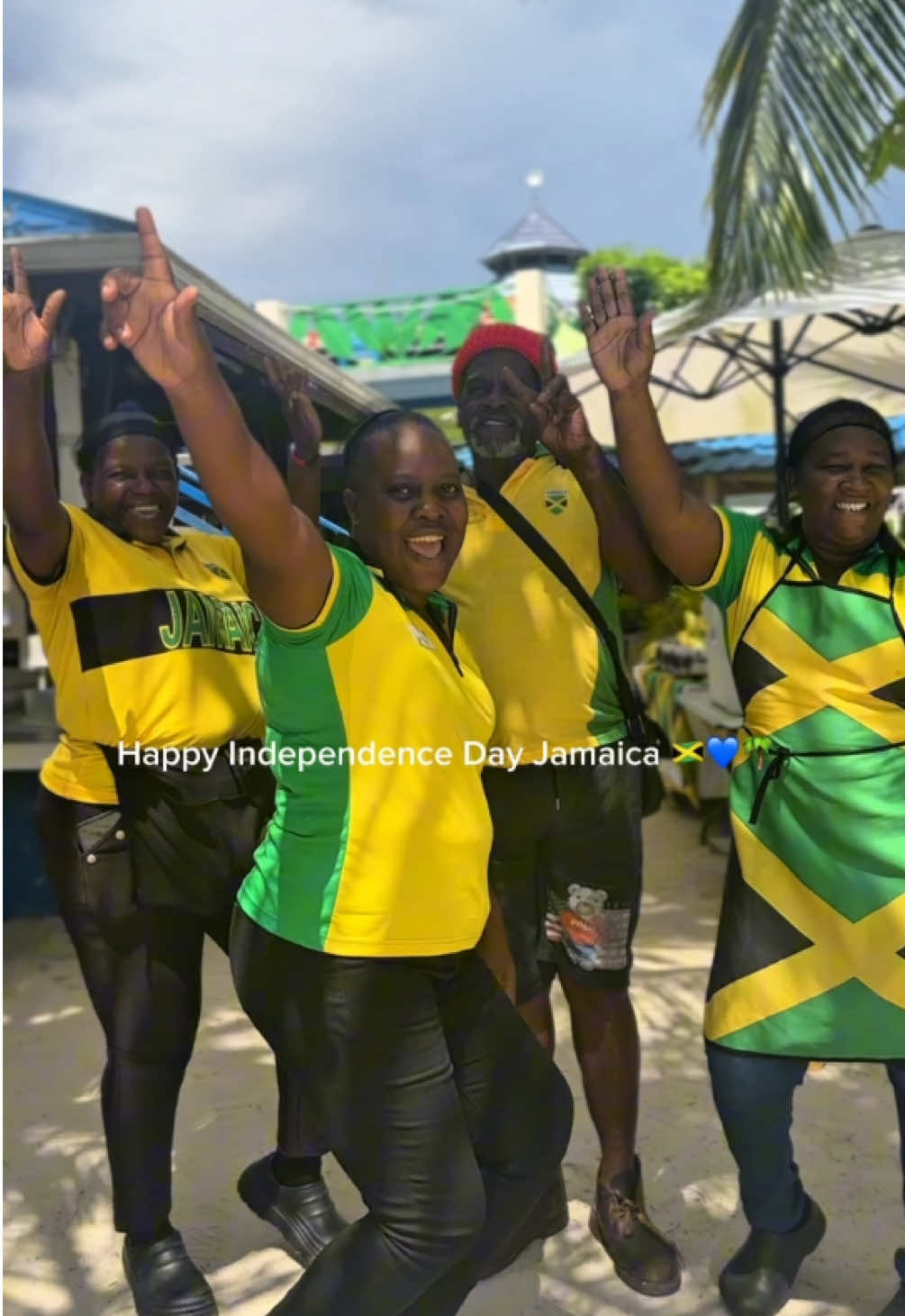 HAPPY INDEPENDENCE DAY JAMAICA 🇯🇲🌴 Good vibes music and nonstop celebration at Negril Tree House Resort. There’s no party like a Jamaican Independence Day party #JamaicaIndependenceDay #NegrilTreeHouse #BeachPartyJamaica #SevenMileBeach #VisitJamaica #JamaicanVibes #ResortLife #CaribbeanEscape #NegrilResort
