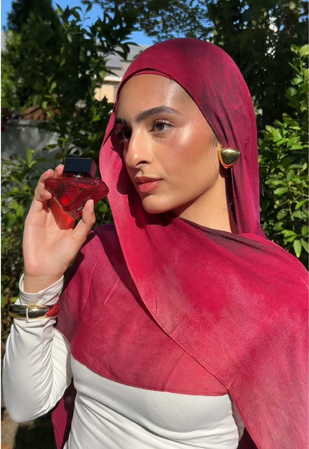 Bold yet delicate with Prada Beauty’s Paradoxe Radical Essence Perfume ♥️ Unlock your Paradoxe now at @sephora @pradabeauty #GiftedByPradaBeauty #PradaBeauty #PradaParadoxe #ParadoxeRadicalEssence  