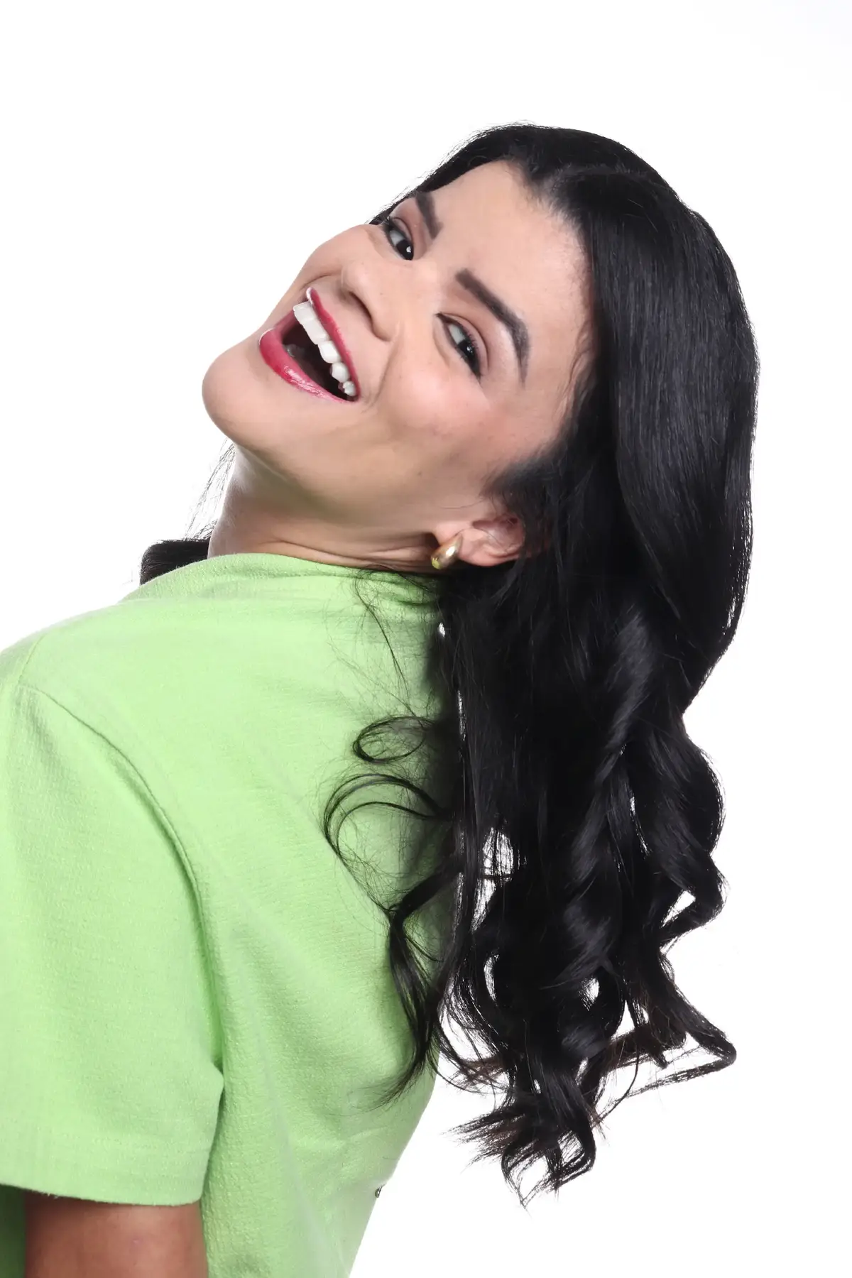 A fotografia é uma forma de expressão silenciosa, onde as imagens falam mais do que palavras. 💚📸#fotografia #modelofotografica #valeriaalmeida #fy 