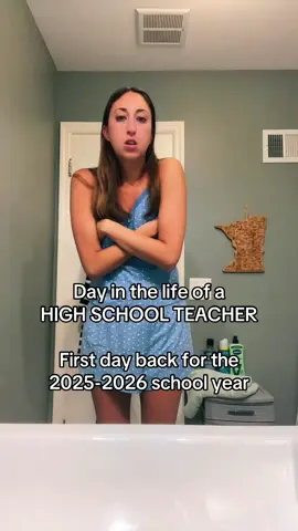 We are BACK!! The 2025-2026 school year is about to begin 🙏 #teacher #pov #Vlog #dailyvlog #teacherlife #highschool #noellelovessloths 