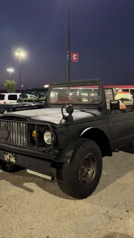 #atx #jeeplife #jeepgladiator #jeepnation #kaiserjeep #jeepm715 #jeeptruck 