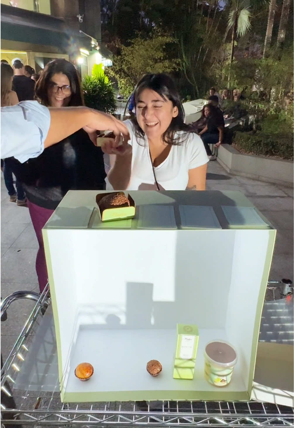 Topa participar? 😍 @flakesbrazil #trend #viral #fy 