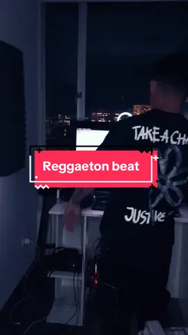 🔥 ¿Quién rompe este beat de reggaetón? Producido desde cero con flow pa’ la calle. 🎧 Taggea al artista que le metería durísimo. 💥 Hashtags: #ReggaetonBeat #TypeBeat2025 #Reggaeton2025 #BeatmakerLatino #BeatDeReggaeton #ArtistasNuevos #tiktokmusic #ProducidoDesdeCero #InstrumentalReggaeton #Trapeton #BeatUrbano #EstudioCasero #BuscaBeat #ProductorMusical