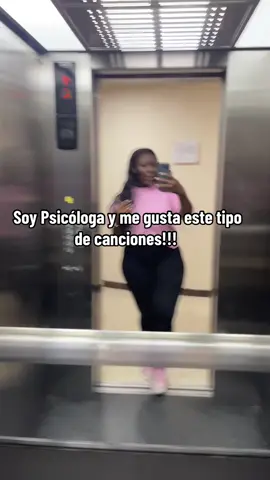 Lo siento, me gustan mucho 🤣🤭 todas en el cuarto sin sostén 🤣🤣🤣🥳 #viraltiktok #humor #viralvideos #tonymontana 